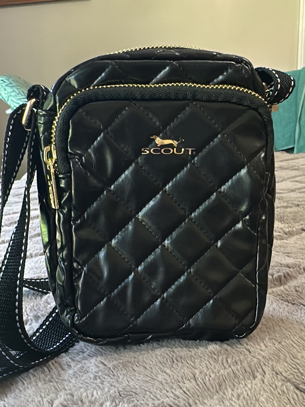 SCOUT MICROMANAGER CROSSBODY Quilted Bag 8x6 (bag23)